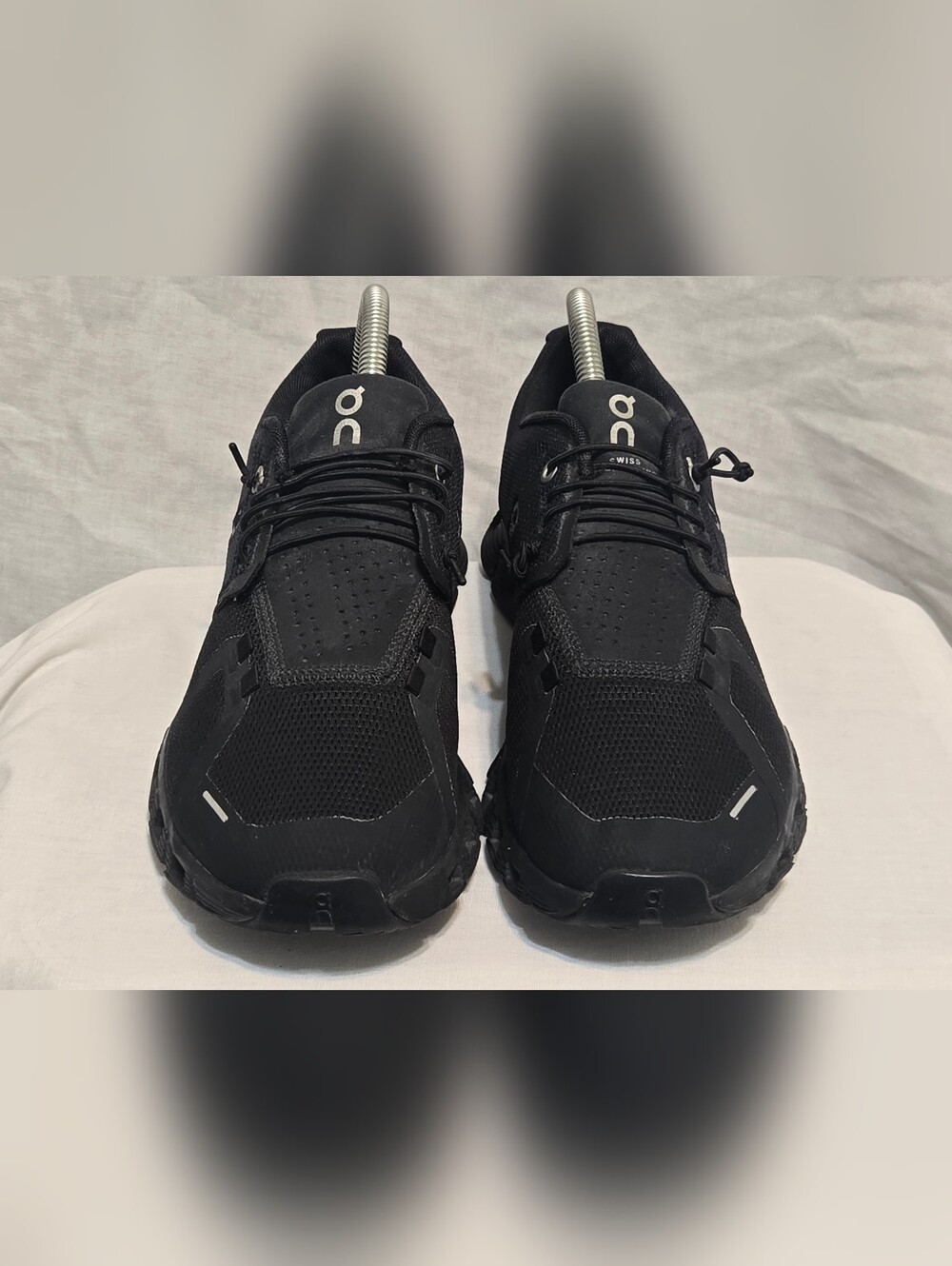 ON Cloud Running Sneaker Shoes Cloud 6 Black Womens Sz W8.5 - Picture 11 of 13